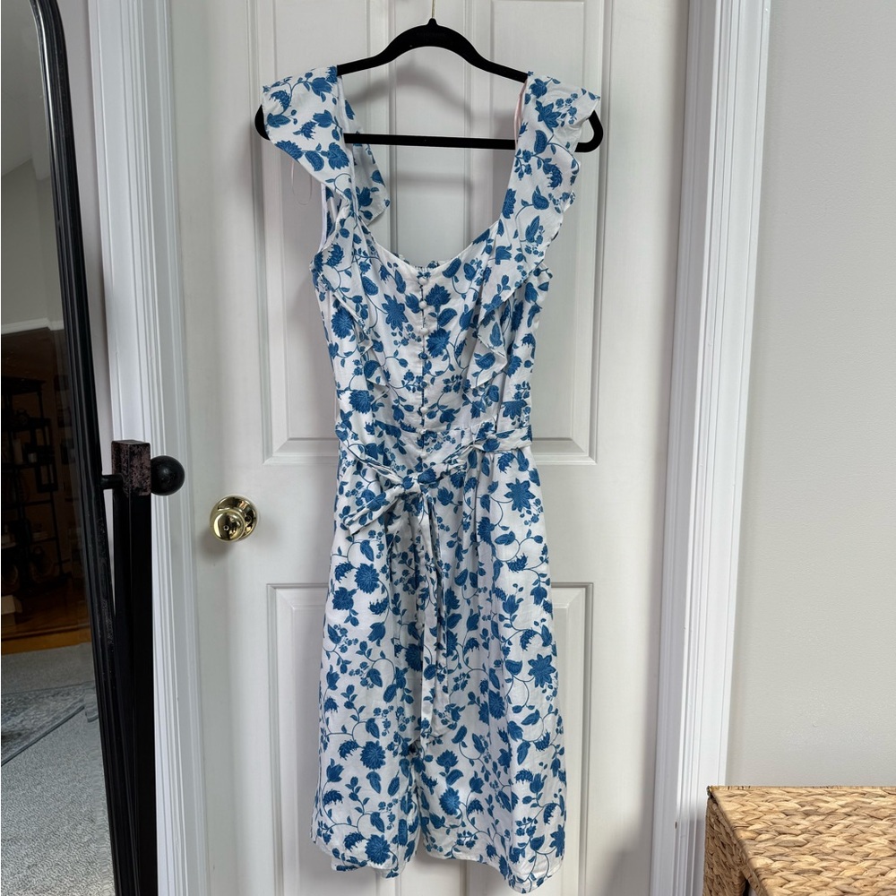 GalMeetsGlam Olivia Floral Blue and White Dress